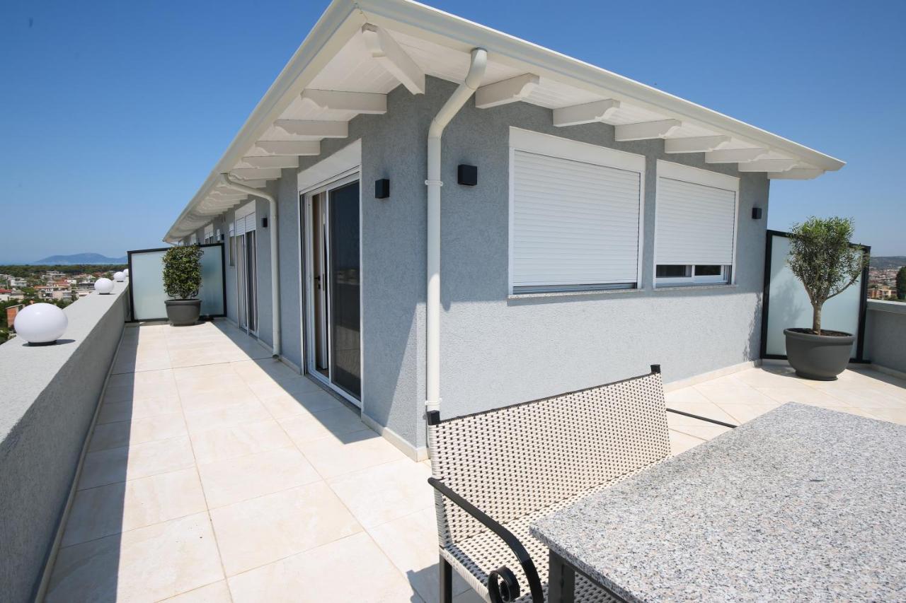 Queen Apartmets Vlore Luaran gambar