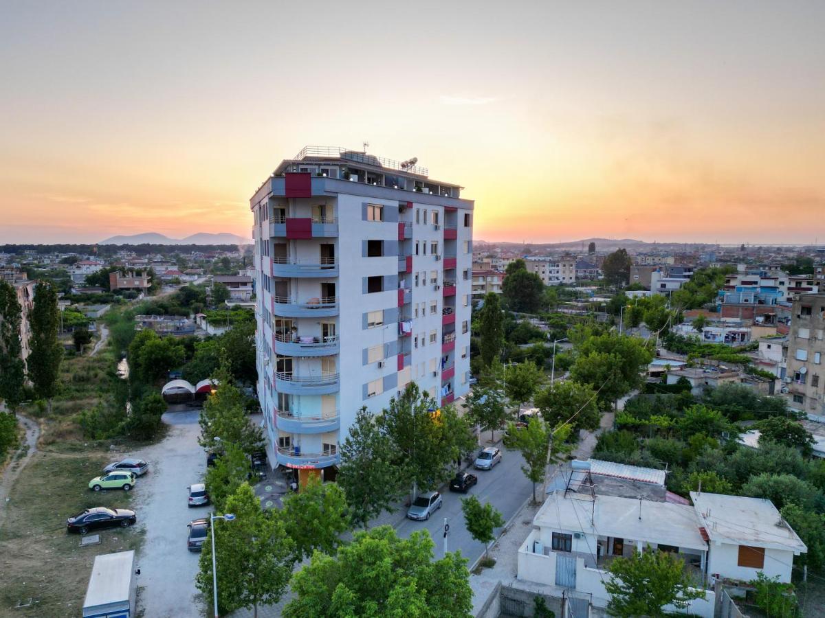 Queen Apartmets Vlore Luaran gambar