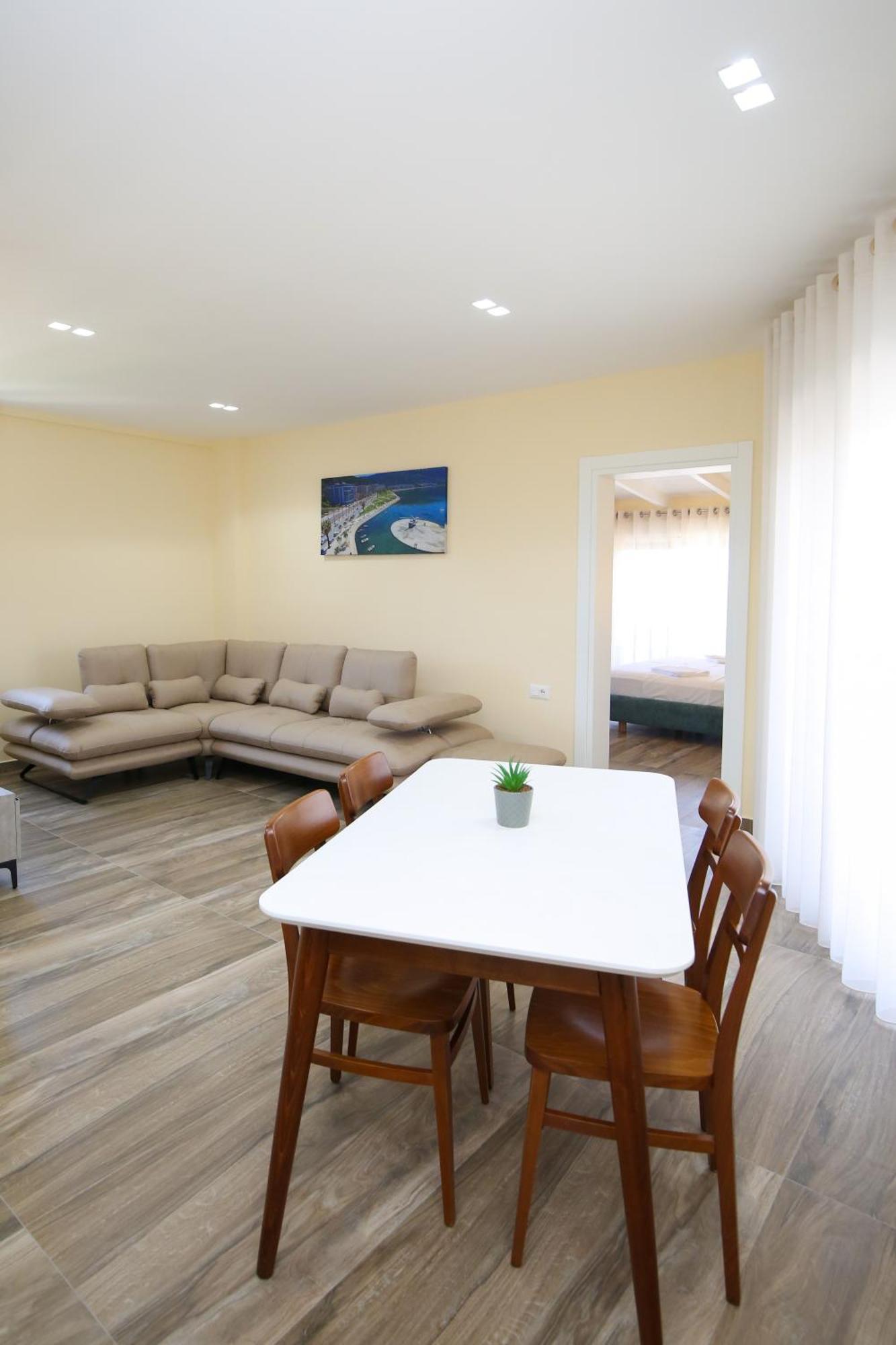 Queen Apartmets Vlore Luaran gambar