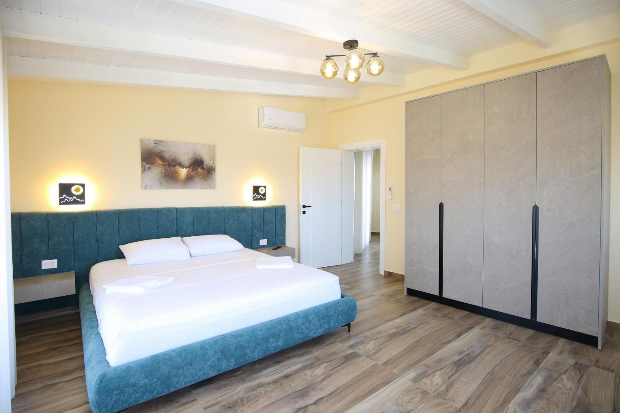 Queen Apartmets Vlore Luaran gambar